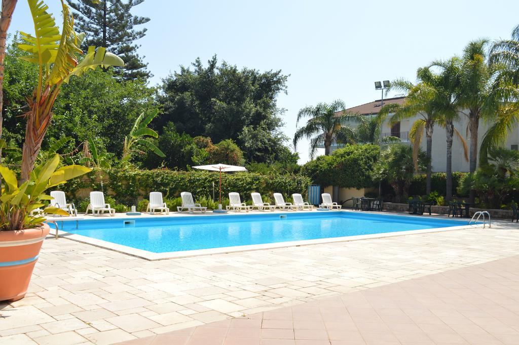Hotel Delle Palme 팔코네 외부 사진