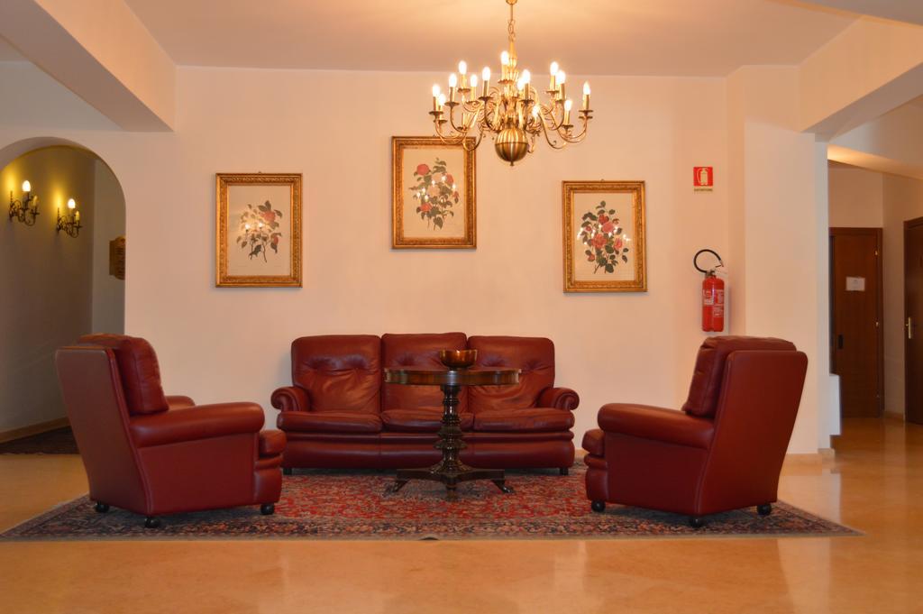 Hotel Delle Palme 팔코네 외부 사진