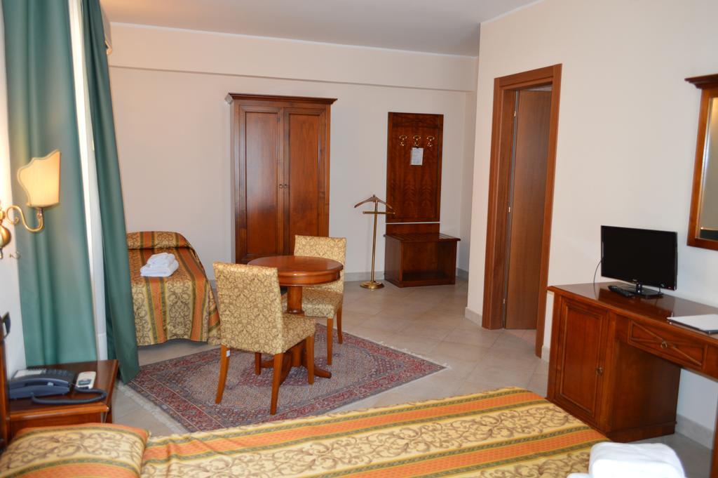 Hotel Delle Palme 팔코네 객실 사진