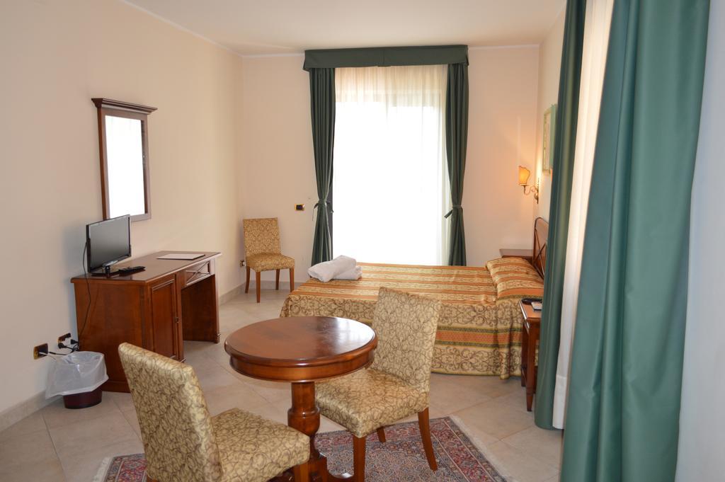 Hotel Delle Palme 팔코네 객실 사진