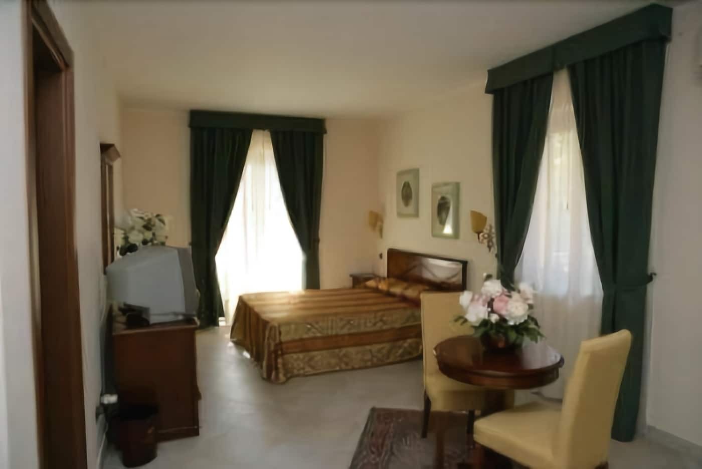 Hotel Delle Palme 팔코네 외부 사진